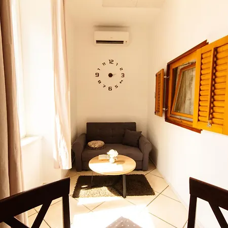 Apartment Tres Jolie Near Theatre & Split