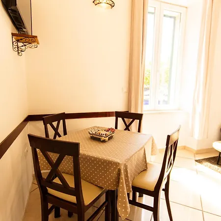 Appartement Tres Jolie Near Theatre &