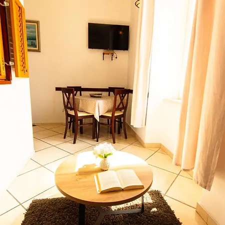 Apartment Tres Jolie Near Theatre & *